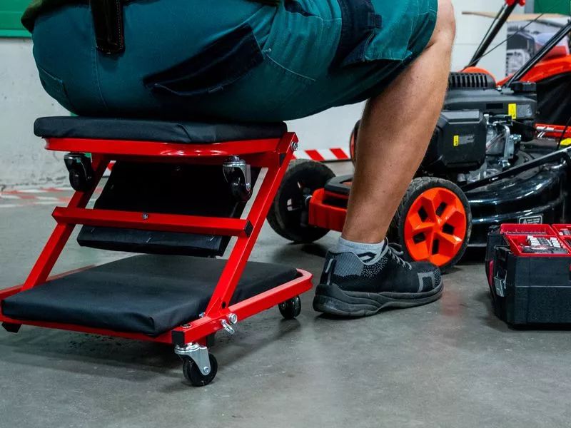 Strend Pro műhelyszék - aláfekvő